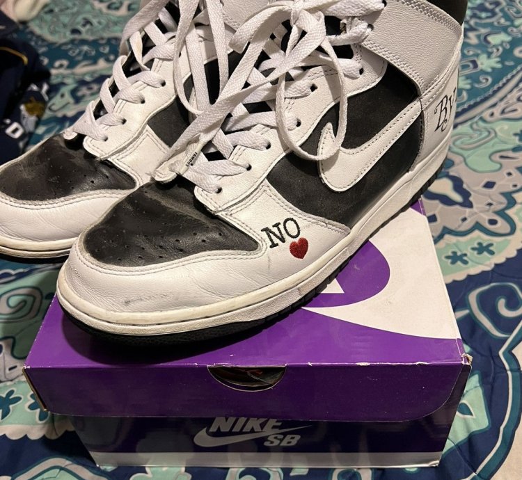 Nike Sb Dunk Supreme No Love By Any Means