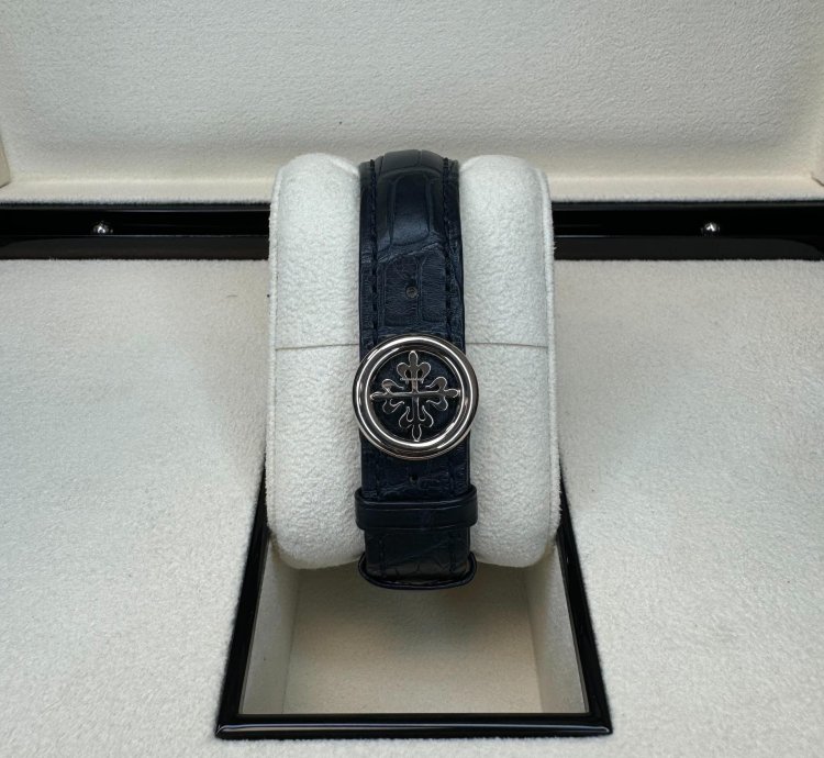 Patek Philippe World Time Chronograph 5930g-001
