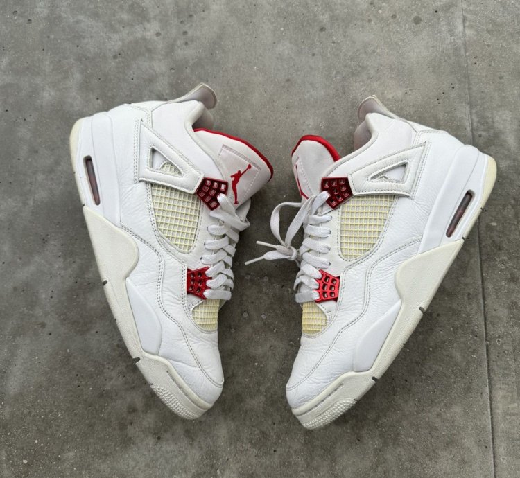 Nike Air Jordan 4 Metalic Red 10 5us