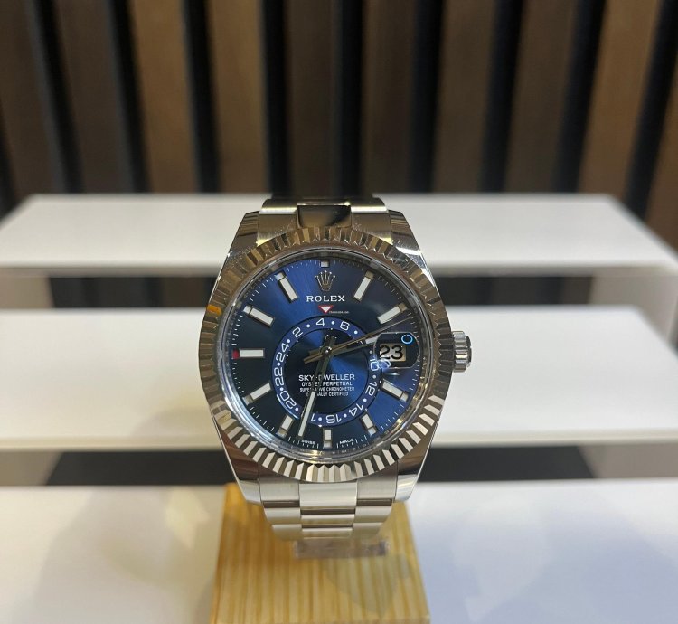 Rolex Sky-dweller Very Good Condition Fullset