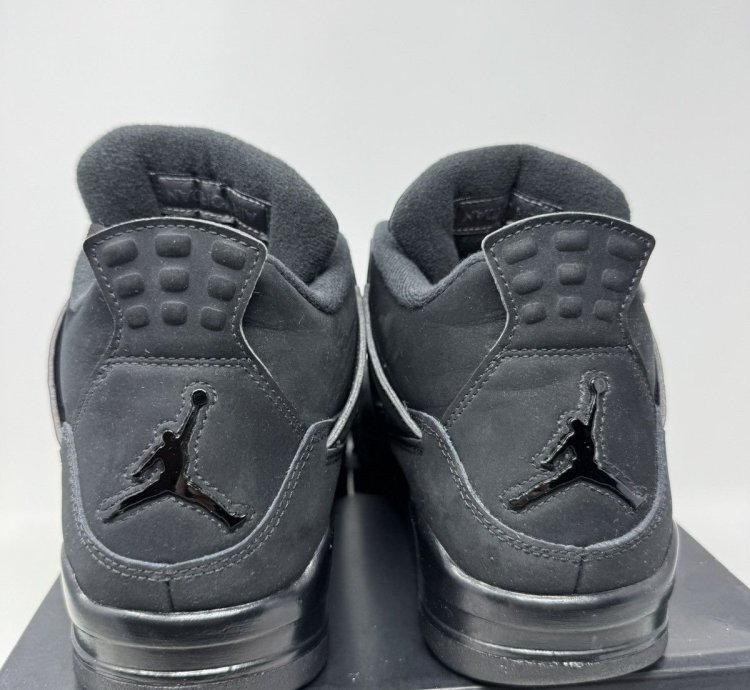 Nike Air Jordan 4 Retro Black Cat 2020