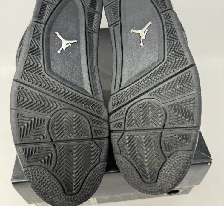 Nike Air Jordan 4 Retro Black Cat 2020