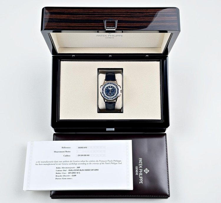 Patek Philippe World Time Chronograph Complications 5930g-010 World Time Flyback Chronograph White Gold Blue Dial 2020