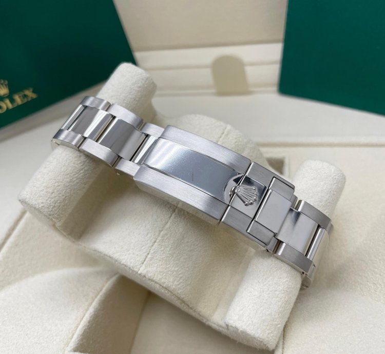 Rolex Daytona Unworn Mother Of Pearl 126579rbr Cosmograph Daytona Diamond Factory Diamond Bezel