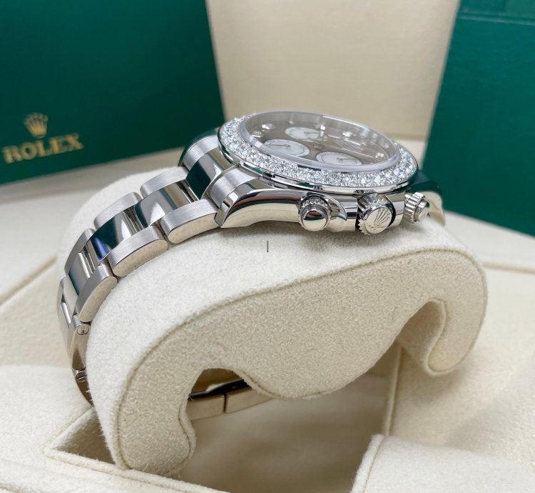 Rolex Daytona Unworn Mother Of Pearl 126579rbr Cosmograph Daytona Diamond Factory Diamond Bezel