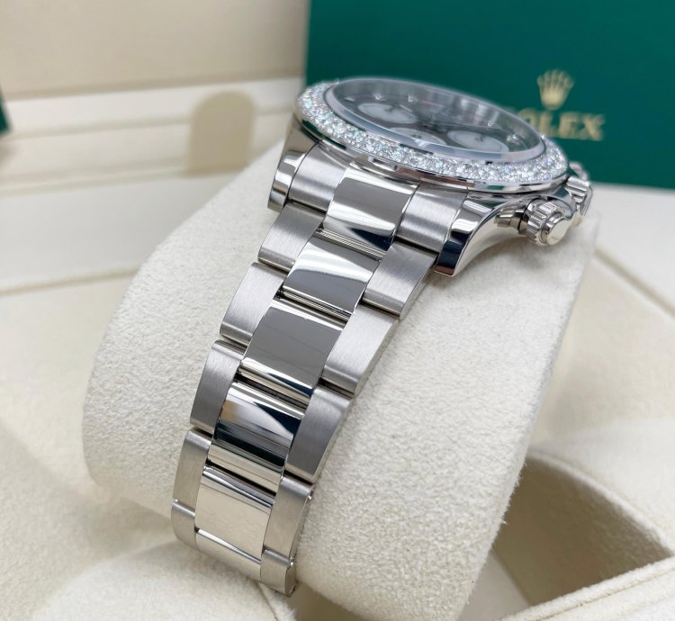 Rolex Daytona Unworn Mother Of Pearl 126579rbr Cosmograph Daytona Diamond Factory Diamond Bezel