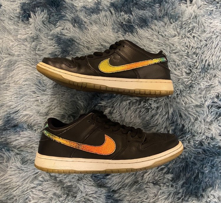 Rare Nike Sb Dunk Low Sparkle Oil Spill Sneaker Size 9 Us