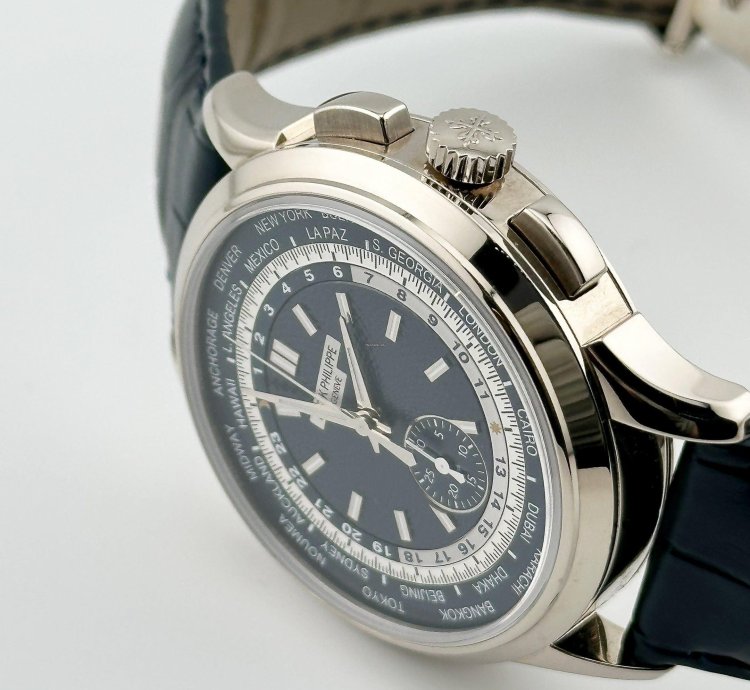 Patek Philippe World Time Chronograph Complications 5930g-010 World Time Flyback Chronograph White Gold Blue Dial 2022