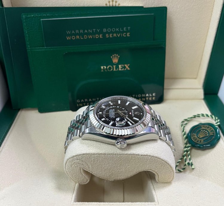 Rolex Sky-dweller White Rolesor Sky-dweller Black Index Dial Jubilee Bracelet 326934