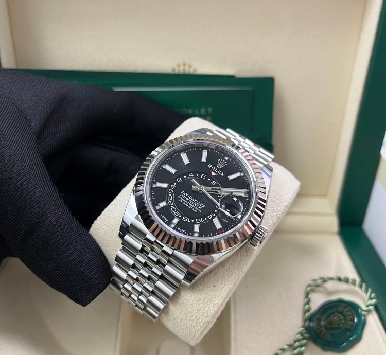 Rolex Sky-dweller White Rolesor Sky-dweller Black Index Dial Jubilee Bracelet 326934