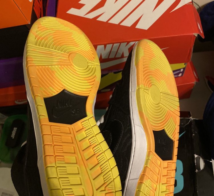 Rare Nike Sb Dunk Skunk High