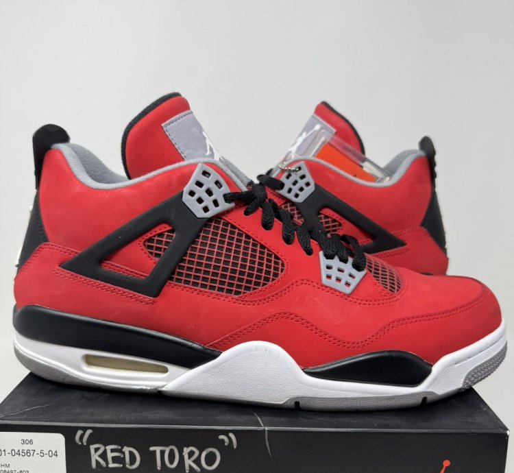 Nike Air Jordan 4 Retro Toro Bravo