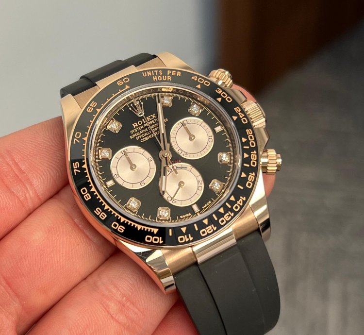 Rolex Daytona Unworn Rose Gold Cosmograph Daytona Black Diamond Dial 126515ln