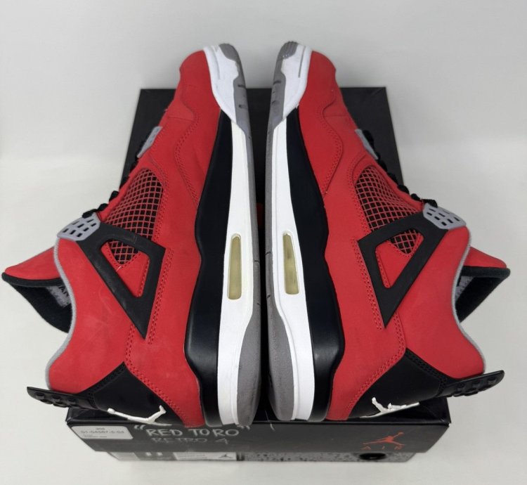 Nike Air Jordan 4 Retro Toro Bravo