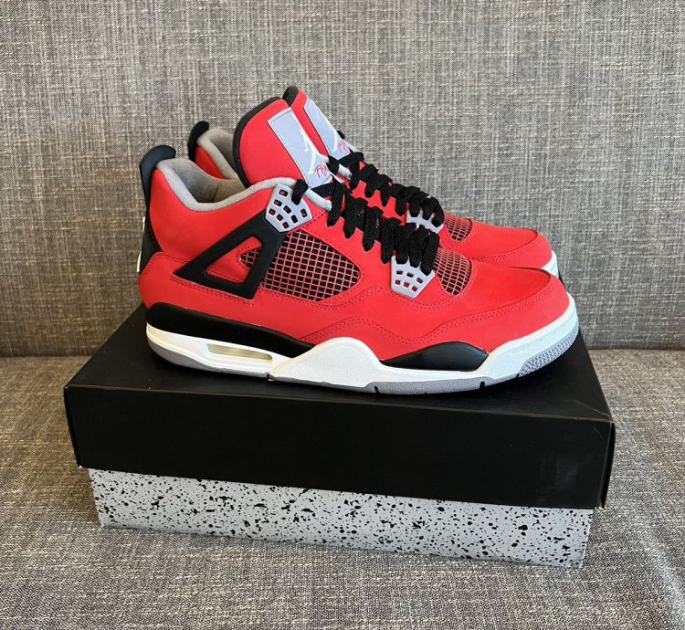 Nike Air Jordan 4 Retro Toro Bravo Sneakers Shoes Men 9 5