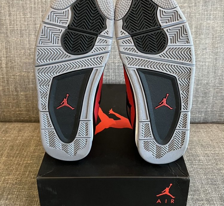 Nike Air Jordan 4 Retro Toro Bravo Sneakers Shoes Men 9 5