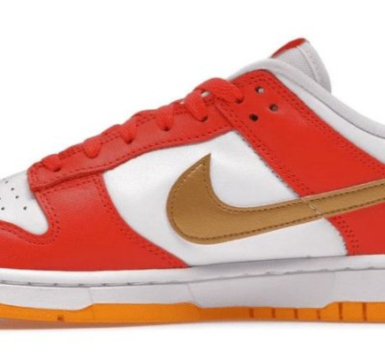 Dunk Low University Gold