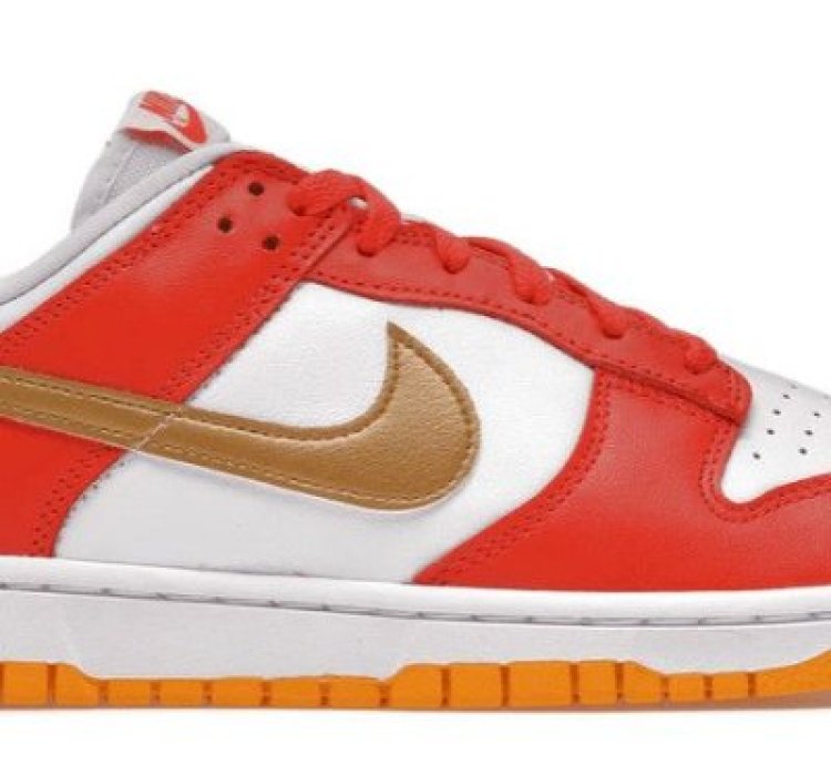 Dunk Low University Gold