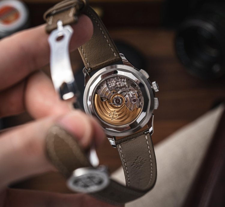 Patek Philippe World Time Chronograph Flyback 41 Mm Ref 5935a-001