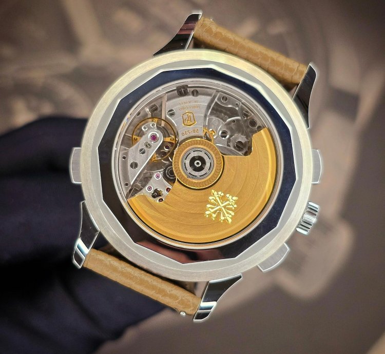 Patek Philippe World Time Chronograph Flyback 5935a World Time Complications