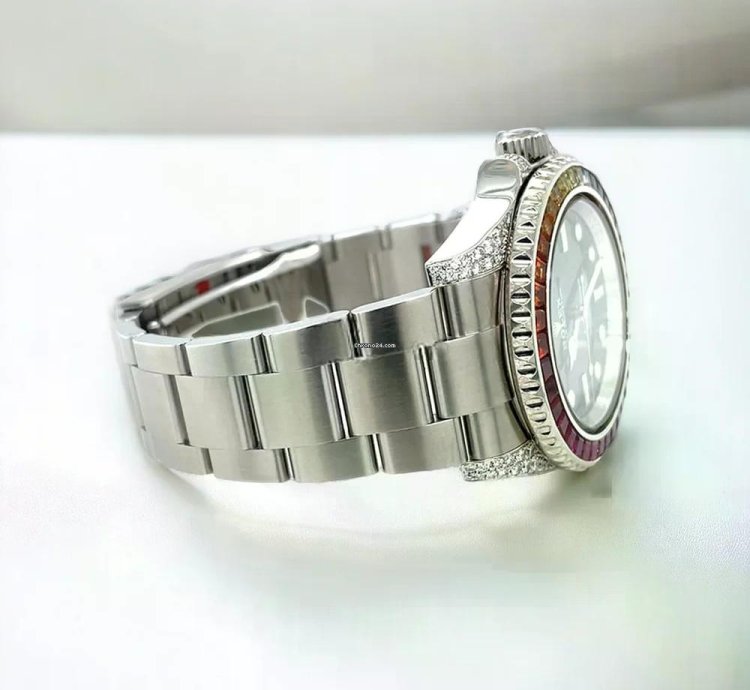 Rolex Submariner no Date 41mm Black Dial Custom Diamond-set Rainbow Bezel - Iced Out
