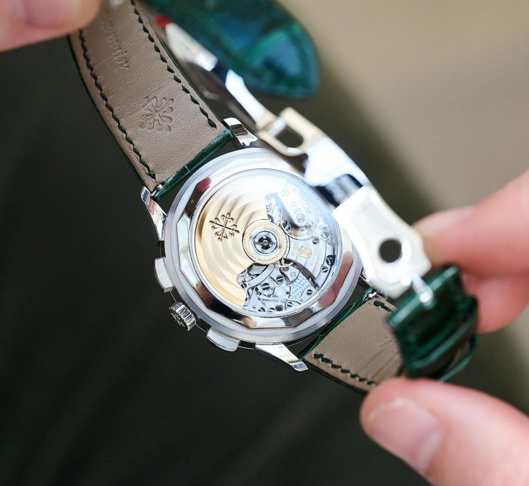 Patek Philippe World Time Chronograph Flyback Chronograph 5930p-001 Platinum