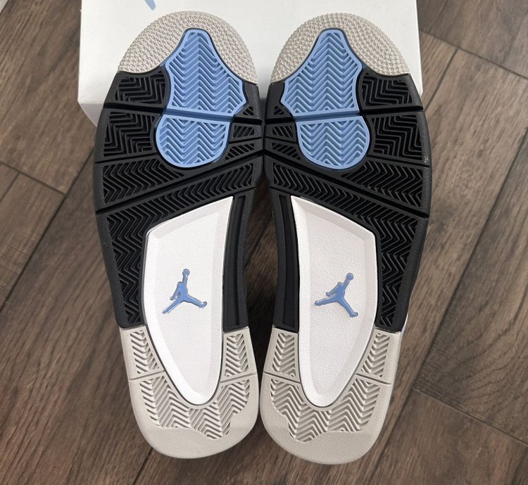 Nike Air Jordan 4 University Blue Unc Sz 11 New