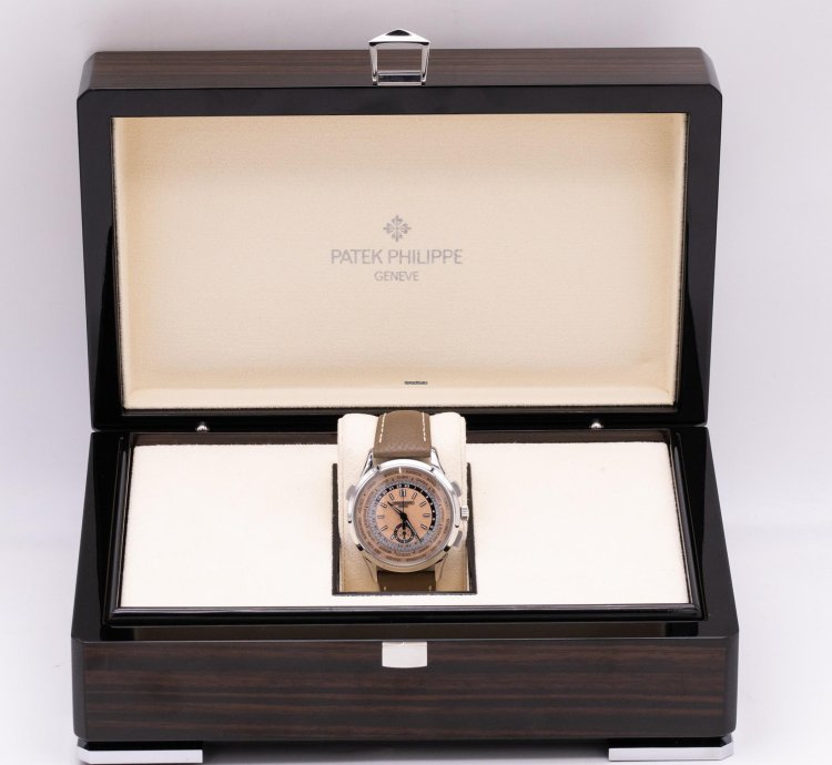 Patek Philippe World Time Chronograph Flyback Salmon Dial Box And Papers 2023 5935a