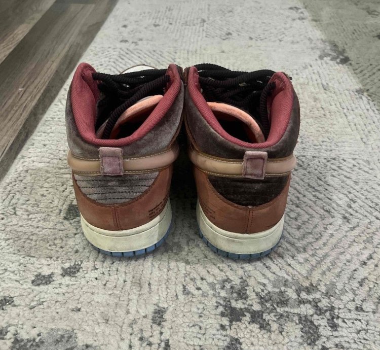 Dunk Mid Chocolate Milk Size 12