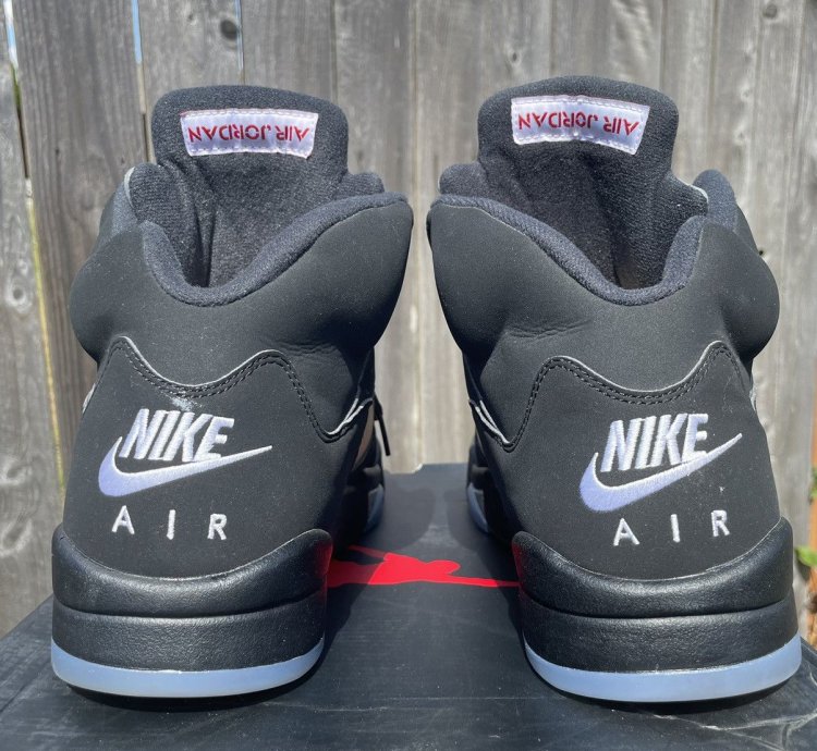 Nike Air Jordan 5 Black Metallic Size 12