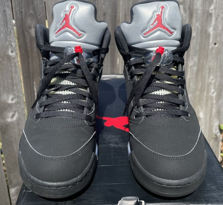 Nike Air Jordan 5 Black Metallic Size 12