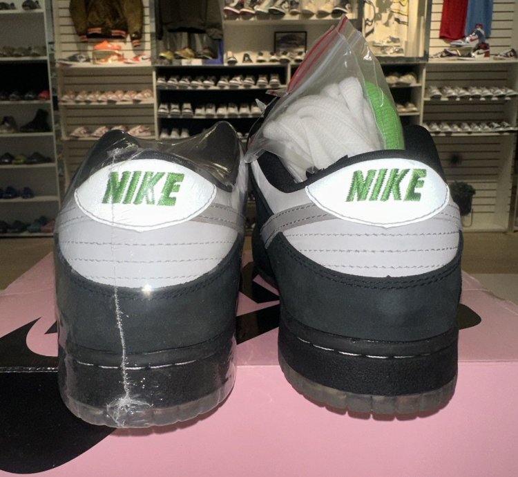 Size 8 5 - Nike Sb Dunk Low Pro Jeff Staple Panda Pigeon
