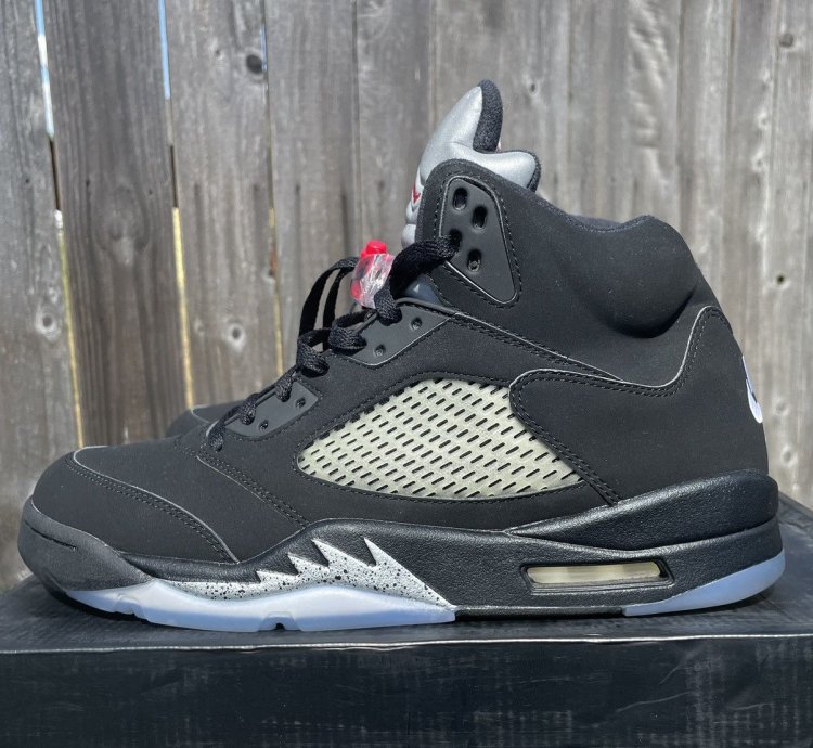 Nike Air Jordan 5 Black Metallic Size 12