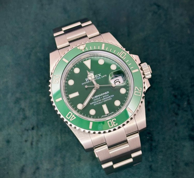 Rolex Submariner Date 116610lv 2019 Hulk 40mm Oyster Full Set Unworn