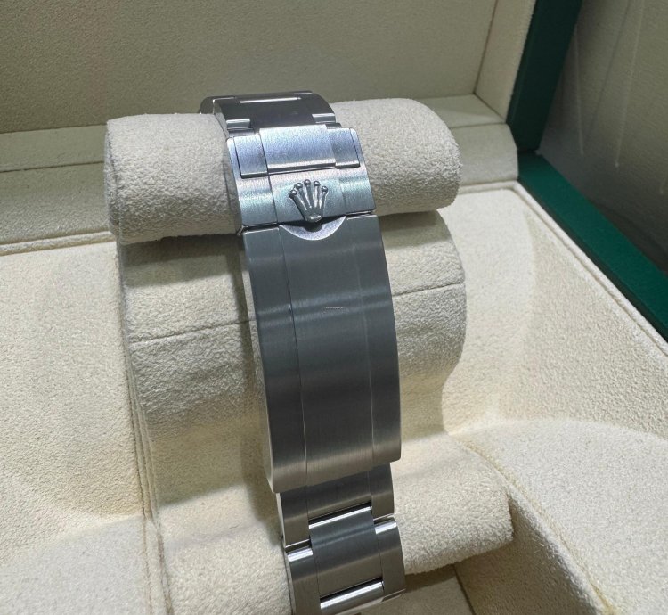 Rolex Submariner Date 116610lv 2019 Hulk 40mm Oyster Full Set Unworn