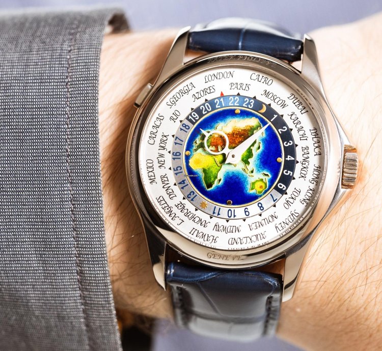 Patek Philippe World Time Cloisonn Ref-5131g-001 18k White Gold Folding Clasp Box Papers Bj-2011 Germany Excellent