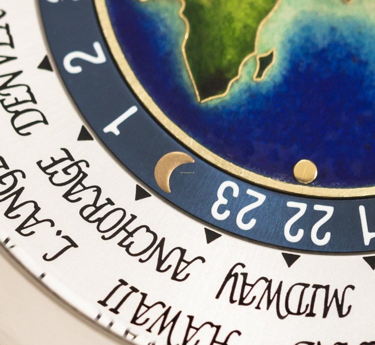 Patek Philippe World Time Cloisonn Ref-5131g-001 18k White Gold Folding Clasp Box Papers Bj-2011 Germany Excellent