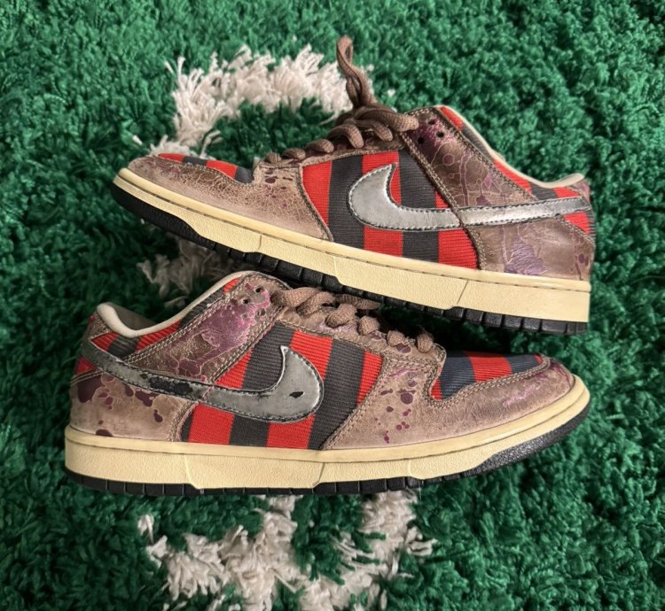 Size 9 5 - Nike Sb Dunk Low Freddy Kruger Used read Desc