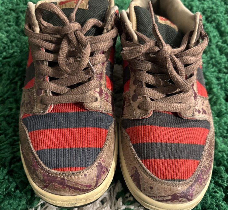 Size 9 5 - Nike Sb Dunk Low Freddy Kruger Used read Desc