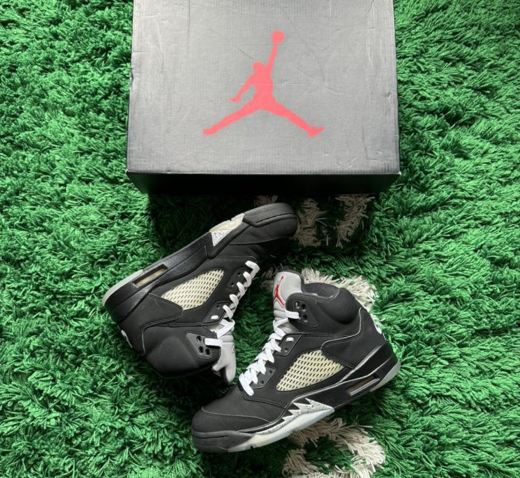 Nike Air Jordan 5 Retro Black Metallic 2016