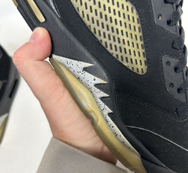 Nike Air Jordan 5 Retro Black Metallic 2016