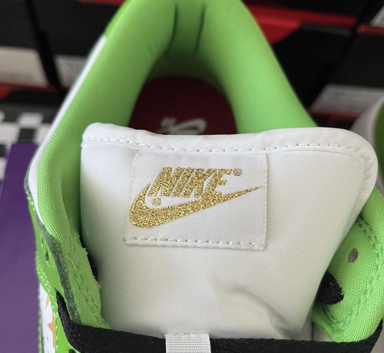 Ss21 Supreme Nike Sb Dunk Low Stars Mean Green Size 10 5