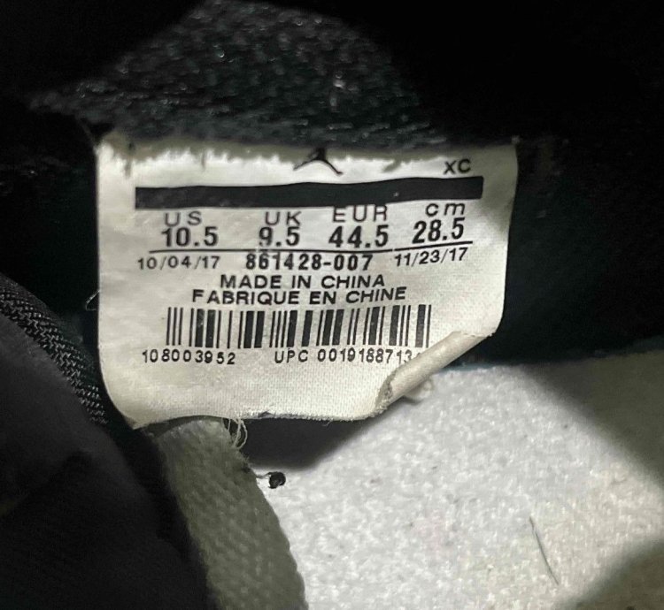 Jordan 1 Gold Toe