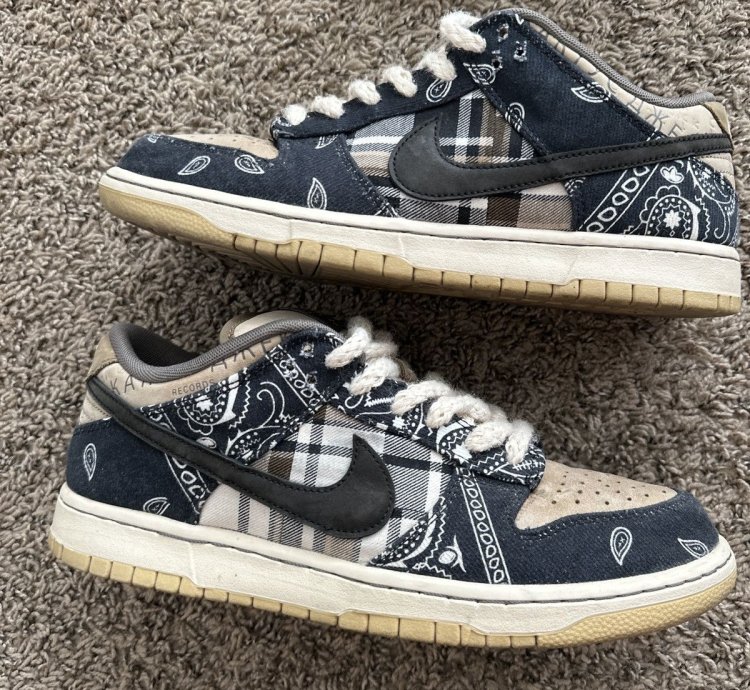 Travis Scott Nike Sb Dunk Low
