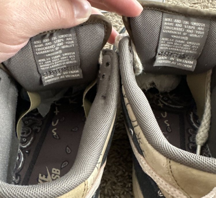 Travis Scott Nike Sb Dunk Low
