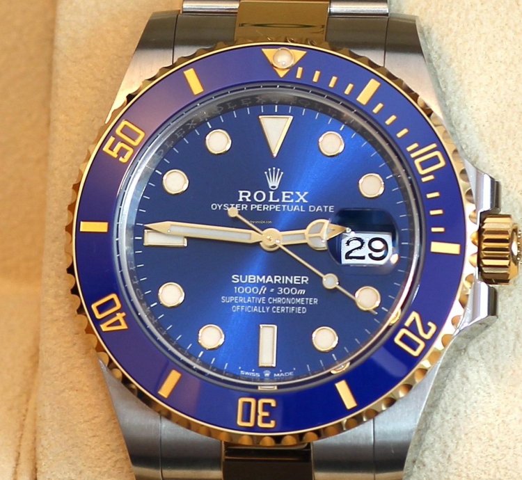 Rolex Submariner Date 126613lb 41mm Date Steel Yellow Gold Two Tone Blue Bezel