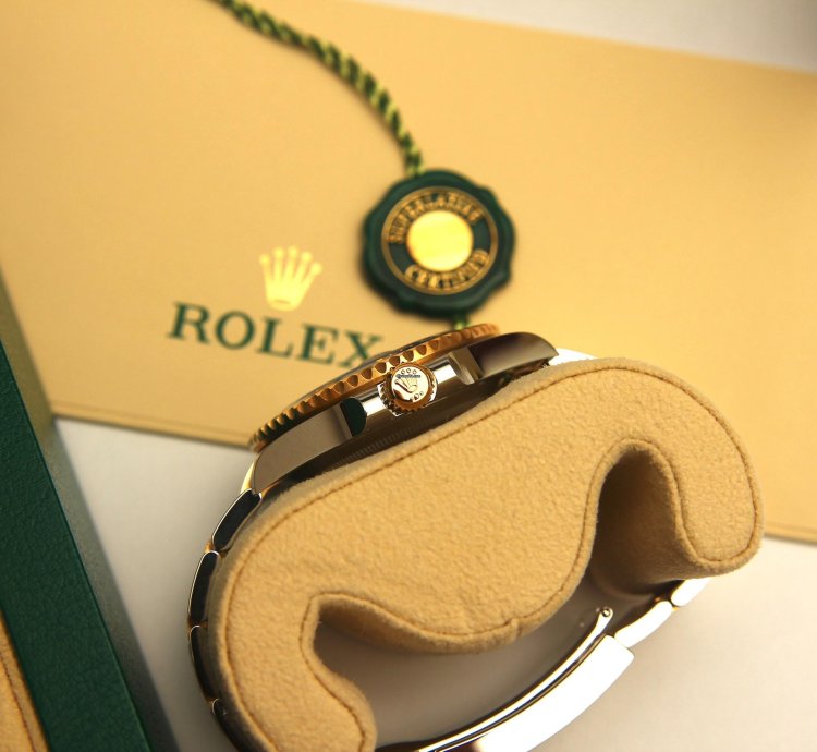 Rolex Submariner Date 126613lb 41mm Date Steel Yellow Gold Two Tone Blue Bezel