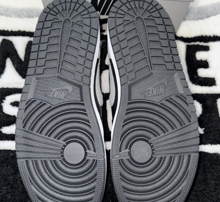 Jordan 1 Low Shadow 2024