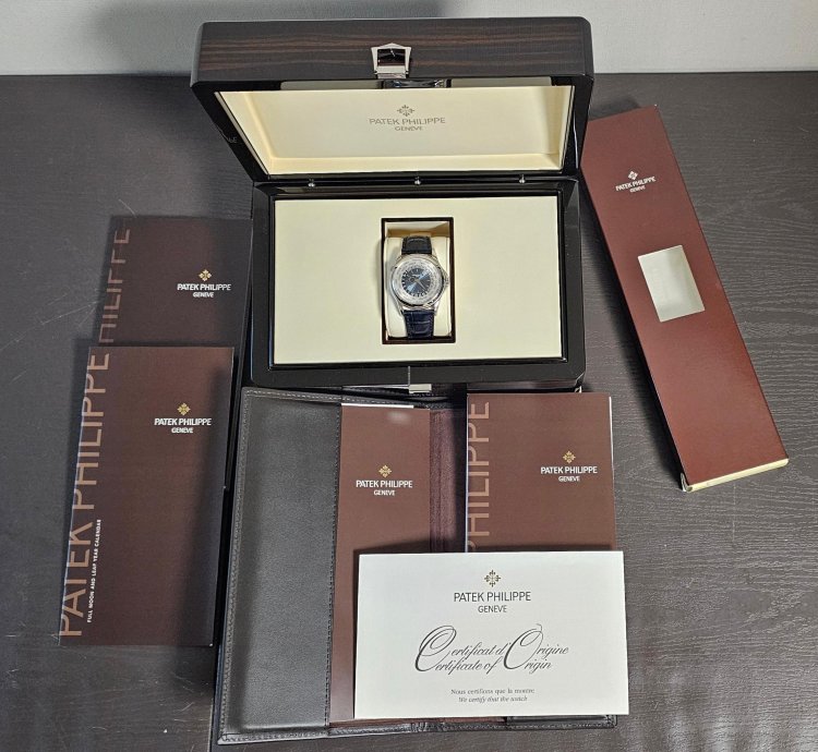 Patek Philippe World Time Excellent Conditions Used