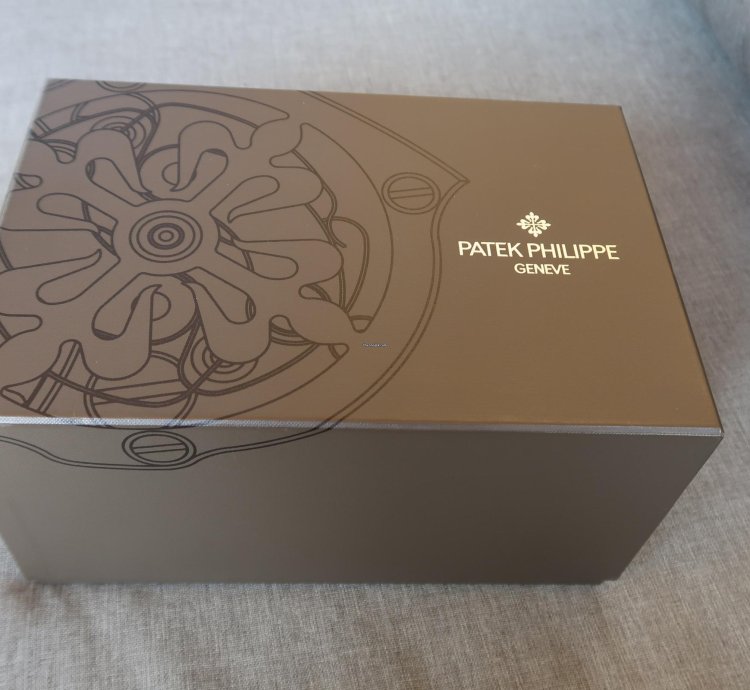 Patek Philippe World Time Full Set Extras